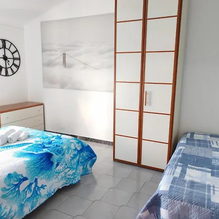 Al Volo - Fronte Stazione E Aeroporto Appartement Genua