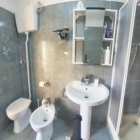 Al Volo - Fronte Stazione E Aeroporto Appartement